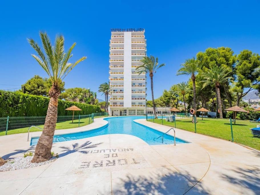 Estudio Torre De Andalucia 马尔韦利亚 外观 照片