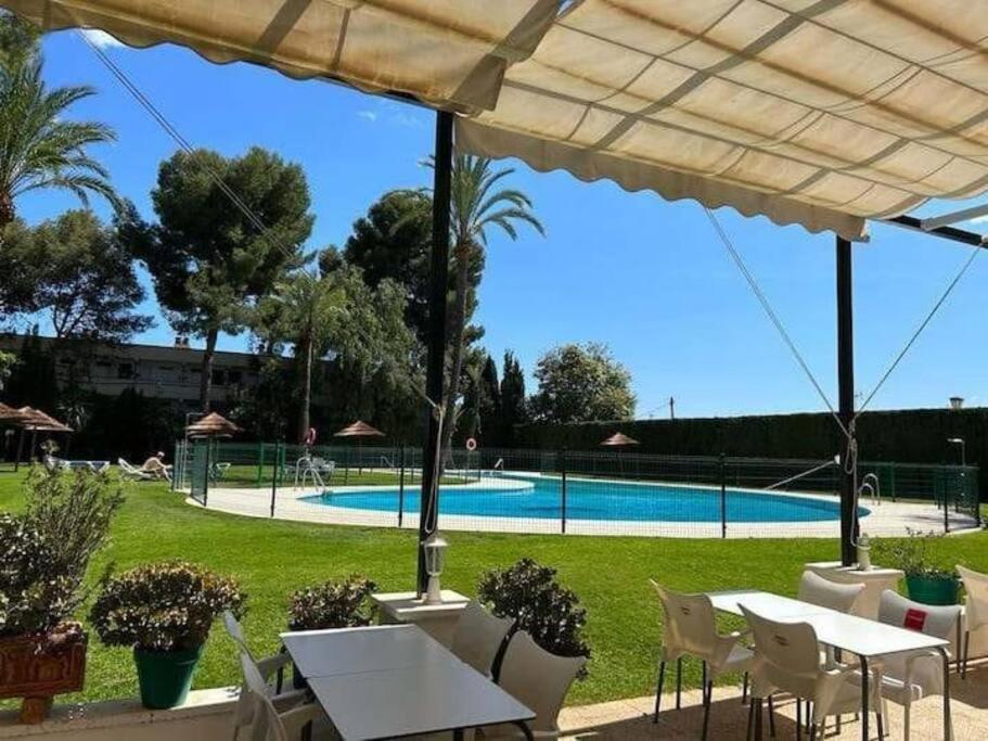 Estudio Torre De Andalucia 马尔韦利亚 外观 照片